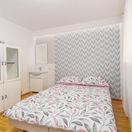 Pod Roza Wiatrow Apartman Kołobrzeg Kültér fotó