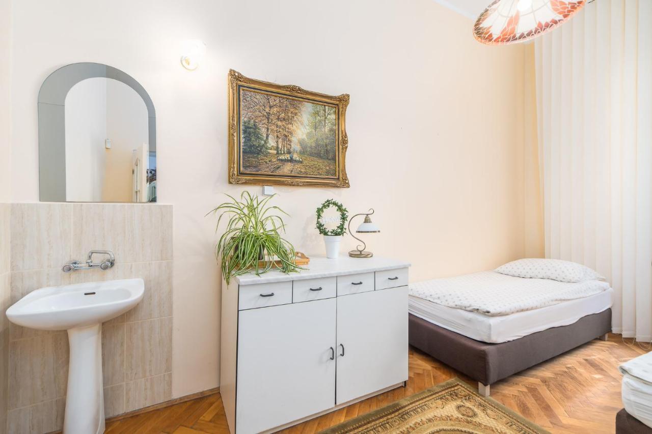 Pod Roza Wiatrow Apartman Kołobrzeg Kültér fotó